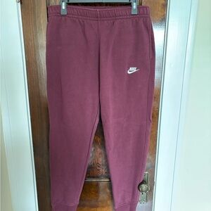 Nike Men’s Maroon Classic Joggers XL